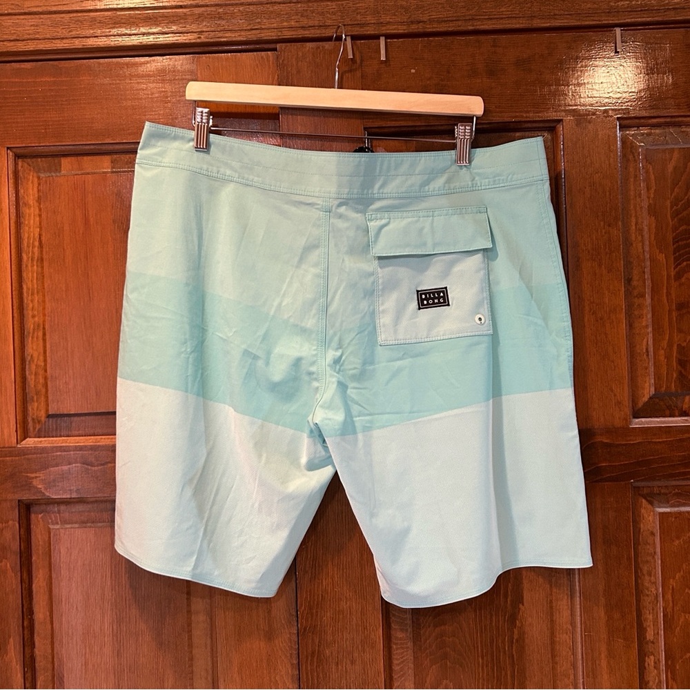 Billabong Tribong Airlite Boardshorts - Coastal Size 38 Swim Trunks Men Shorts - Picture 3 of 8